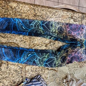 Woman’s Niyama Sol barefoot Multicolor Patterned Leggings made for Trufusion